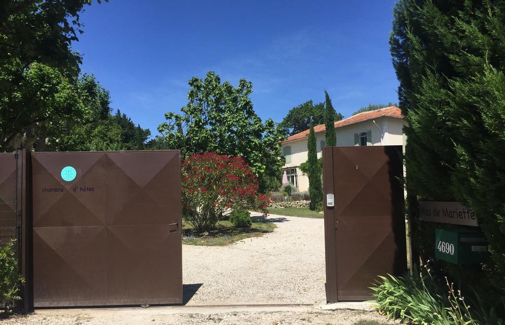 Mas De Mariette Panzió Noves Kültér fotó